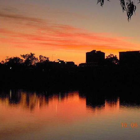Riverside Tourist Park Rockhampton Eksteriør billede